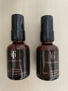 NWOB X2 True Botanicals Renew Nourishing Cleansers 1oz / 30ml each w/travel case